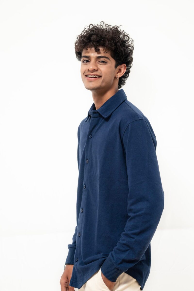LYNX Men Solid Cuffed Navy Shirt - Image 4