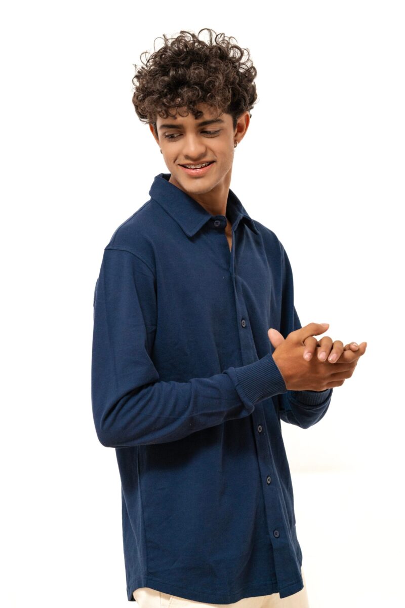 LYNX Men Solid Cuffed Navy Shirt - Image 2