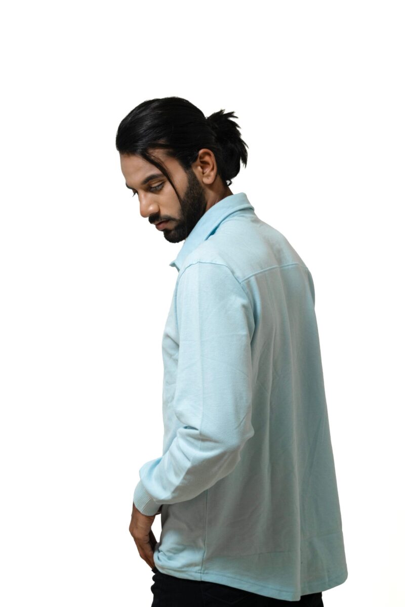 LYNX Men Solid Cuffed Light Blue Shirt - Image 3